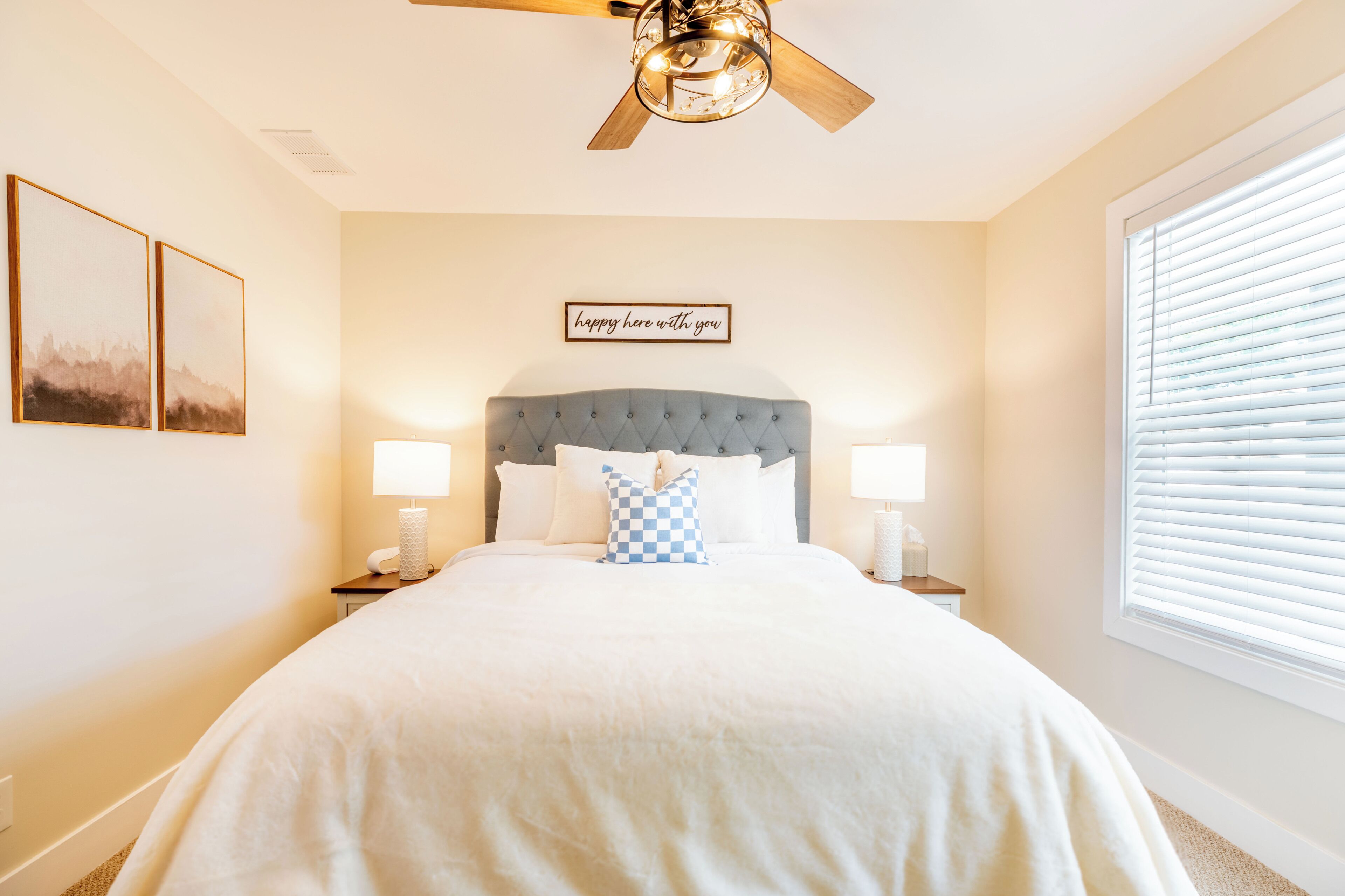 3 bedrooms, iron/ironing board, travel crib, WiFi (free)