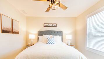 3 bedrooms, iron/ironing board, travel crib, WiFi (free)