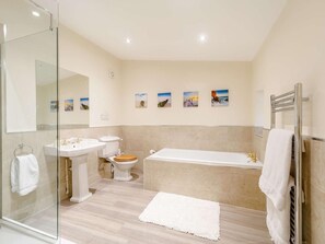 Bathroom - 2 Bed in Rowlands Gill (oc-89758) (Lintz Green)