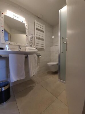 Habitación doble Confort | Baño