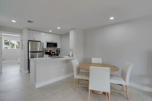 Dining - Chic Canalside Condo, Steps from Beach & Pool (Sanibel)