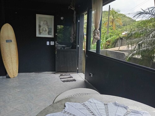 Beachfront suite in a family home in Maresias: Cross the street and experience the beach!