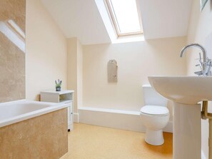 Bathroom - 1 Bed in Bala (oc-89369) (Llandderfel)