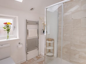 Towels - 4 Bed in Newport (oc-90249) (Newport)