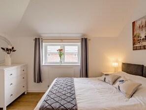 3 Schlafzimmer, Reisekinderbett, kostenloses WLAN, Bettwäsche