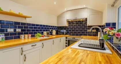 4 Bed in Broughton-in-furness (oc-90412)