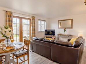 TV - 2 Bed in Newport (oc-90243) (Newport)
