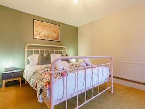 Travel cot, free WiFi, bed sheets - 2 Bed in Richmond (oc-90435) (Richmond)