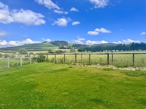 Property grounds - 1 Bed in Rhayader (oc-90277) (Saint Harmon)