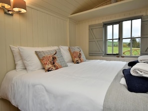 Travel cot, free WiFi, bed sheets - 1 Bed in Rhayader (oc-90277) (Saint Harmon)