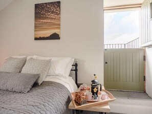 Iron/ironing board, travel cot, free WiFi, bed sheets - 2 Bed in Ormskirk (oc-90263) (Barton)