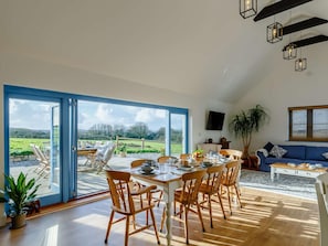 Dining - 4 Bed in Helston (oc-90391) (Sithney)