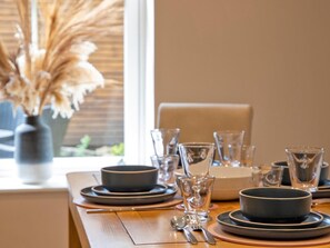 Dining - 2 Bed in Bakewell (oc-90406) (Bakewell)