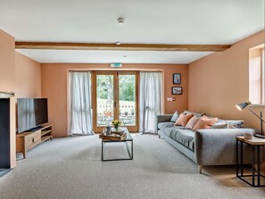 Living area - 2 Bed in Ruthin (oc-90654) (Cyffylliog)