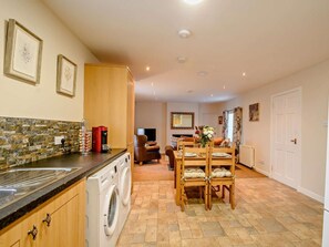 Interior - 2 Bed in Bonnybridge (oc-90602) (Bonnybridge)