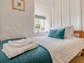 3 bedrooms, iron/ironing board, free WiFi, bed sheets - 3 Bed in Truro (oc-90716) (Philleigh)
