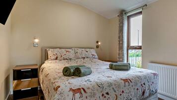 Cuna de viaje, wifi gratis y ropa de cama