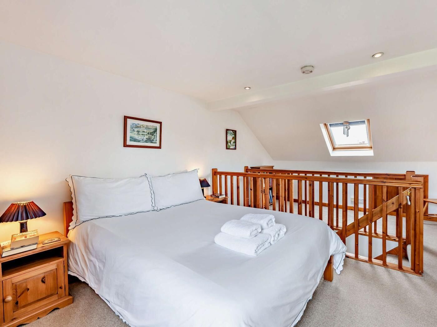 3 bedrooms, travel cot, free WiFi, bed sheets