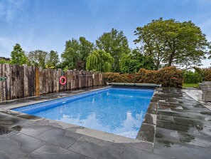 Pool - 6 Bed in King's Lynn (oc-90964) (Clenchwarton)