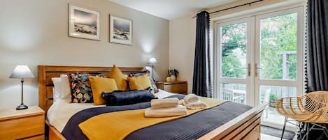 3 habitaciones, cuna de viaje, wifi gratis y ropa de cama