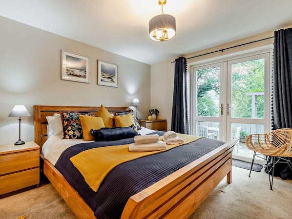 3 bedrooms, travel crib, WiFi (free), bed sheets - 3 Bed in Morpeth (oc-91148) (Rothbury)