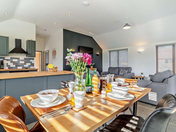 Dining - 2 Bed in King's Lynn (oc-91277) (North Runcton)