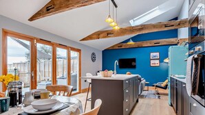 Interior - 2 Bed in Axbridge (oc-91358) (Compton Bishop)