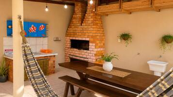 Apartment, 2 Bedrooms | Outdoor dining