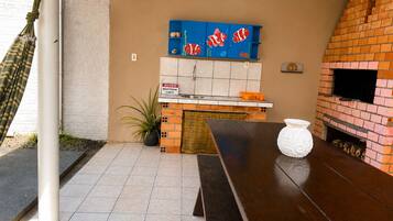 Apartment, 2 Bedrooms | Outdoor dining
