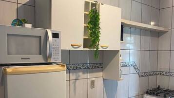 Apartment, 1 Bedroom | Private kitchen