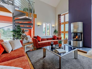 TV, fireplace - 5 Bed in Blairgowrie (oc-91394) (Spittal of Glenshee)
