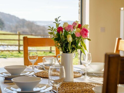 3 Bed in Crickhowell (oc-90757)