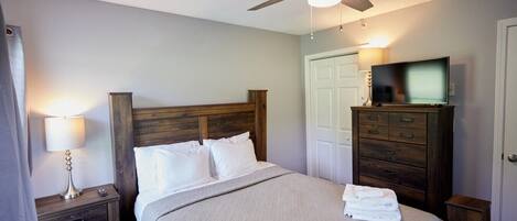 2 bedrooms, WiFi, bed sheets