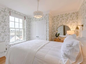 Travel cot, free WiFi, bed sheets - 2 Bed in Bath (oc-91066) (Bath)