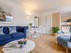 TV - 2 Bed in Bath (oc-91066) (Bath)