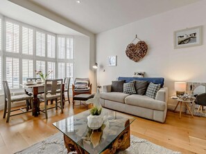 TV - 2 Bed in Tenby (oc-91092) (Tenby)