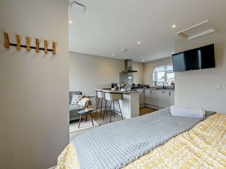 1 Bed In Barnstaple (Oc-91387) - Barnstaple