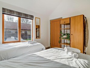 Room - 3 Bed in King's Lynn (oc-91286) (North Runcton)