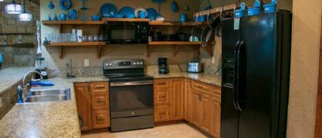 Coffee/tea maker, microwave, oven, stovetop