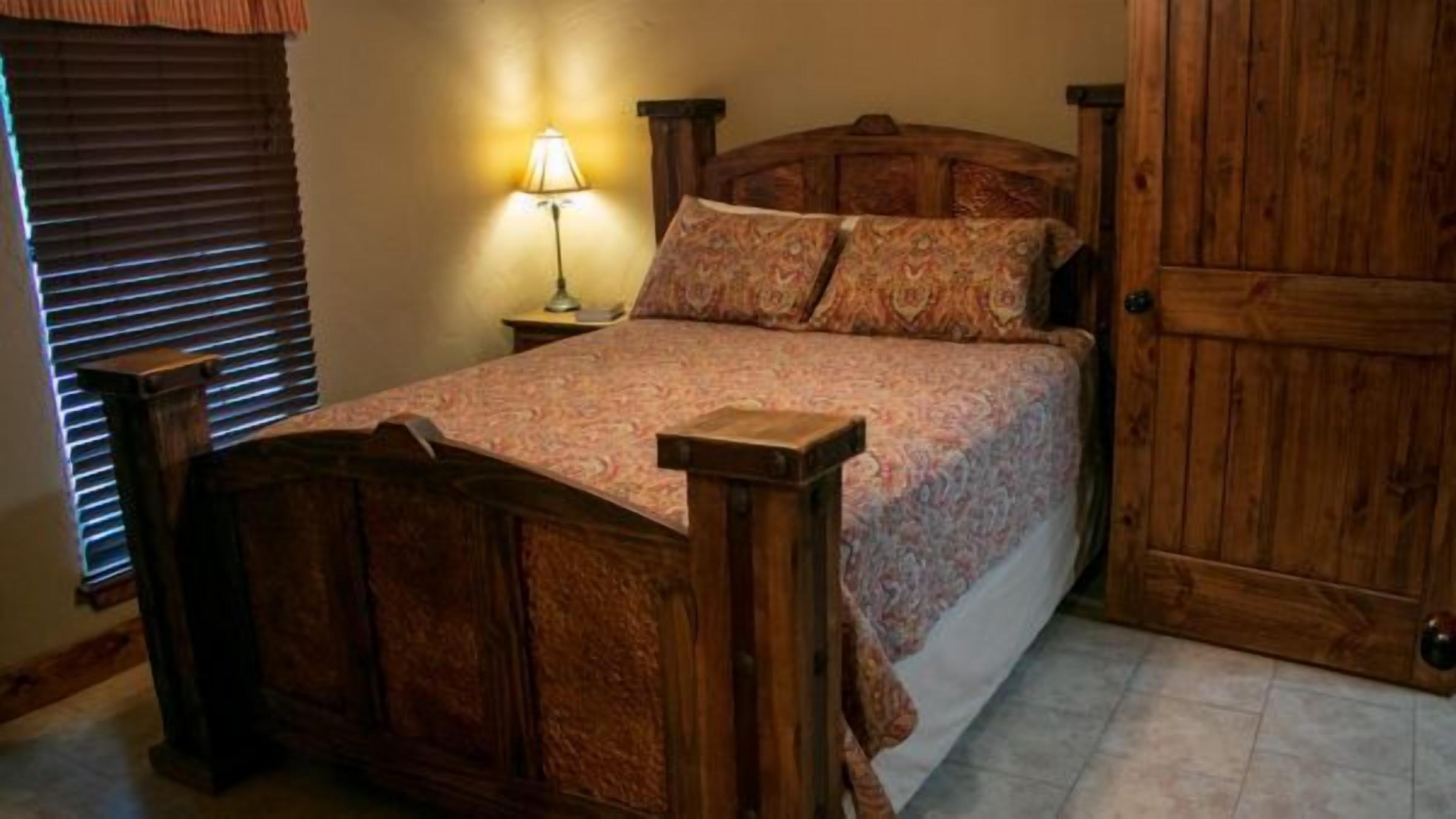 WiFi, bed sheets