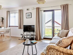 TV - 2 Bed in Brixham (oc-91427) (Brixham)