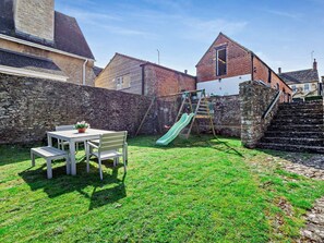 Outdoor dining - 2 Bed in Malmesbury (oc-91453) (Malmesbury)
