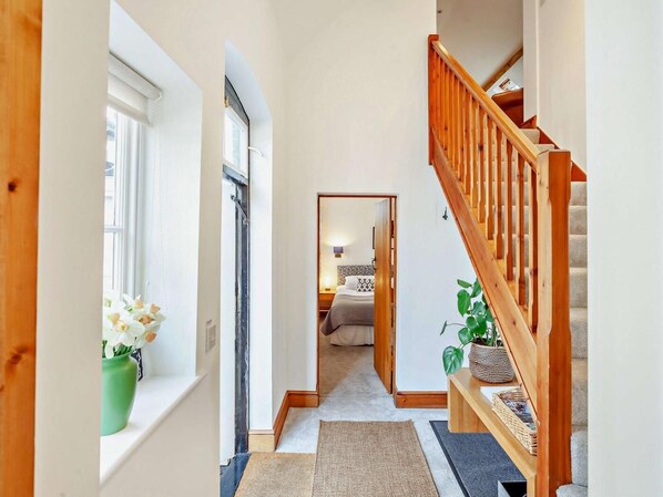 Interior - 2 Bed in Malmesbury (oc-91453) (Malmesbury)