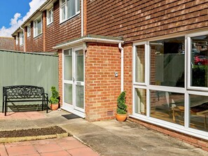 Exterior - 3 Bed in Swanage (oc-91451) (Swanage)