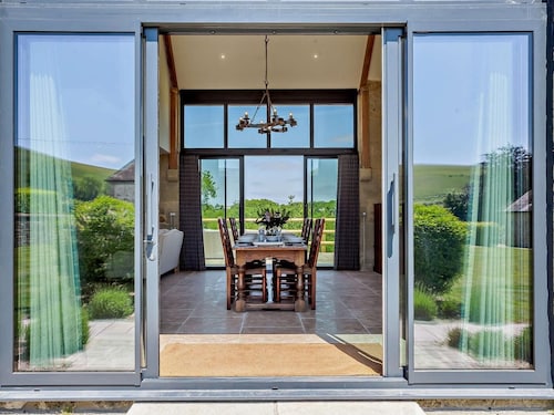 4 Bed in Shaftesbury (oc-91456)