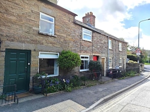 Exterior - 2 Bed in Hereford (oc-91484) (Hay-on-Wye)