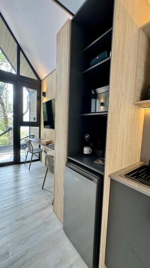Chalet, Balcony, Mountain View | Interior - Tiny Cabin (Panamá)