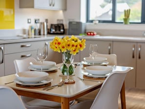 Dining - 2 Bed in Bideford (oc-91748) (Northam)