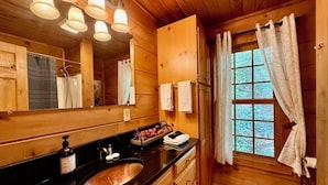 Private kitchen - Boulder Lodge - The Perfect Mountain Escape in Banner Elk near Winery & Hiking (Banner Elk)