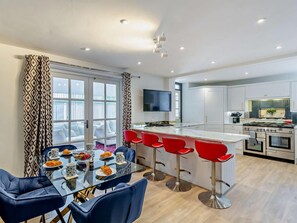 Dining - 3 Bed in Harrogate (oc-92158) (Harrogate)